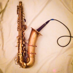 Saxophone-Microphone-2-1024x1024